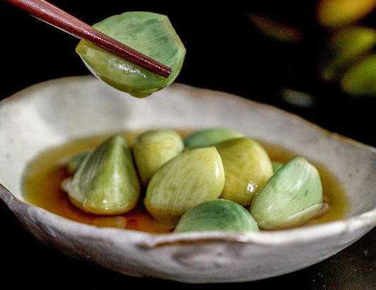 臘八蒜只有北方人吃嗎?臘八蒜和普通蒜哪個(gè)營養(yǎng)價(jià)值高