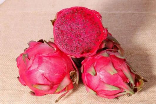 為什么吃紅心火龍果尿液會(huì)變紅?火龍果可以放多久