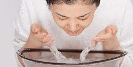 皮膚暗黃沒(méi)氣色很難看 送你4招來(lái)改善