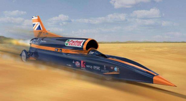 世界上最長的汽車 30.5米里面有游泳池和直升機停機坪
