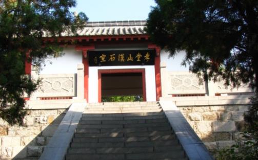 現存最古老的房屋建筑 孝堂山郭氏墓石距今已有1900年左右