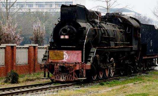 世界最大的蒸汽機(jī)車制造廠 中國(guó)大同機(jī)車工廠占地面積233.75萬(wàn)平方米