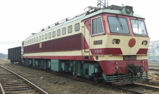 世界最大的蒸汽機(jī)車制造廠 中國(guó)大同機(jī)車工廠占地面積233.75萬(wàn)平方米