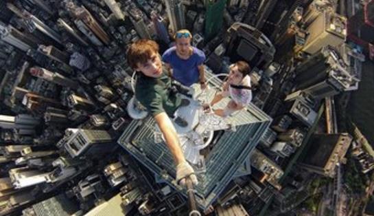 世界上摩天大樓最多的城市 香港高度逾90米的建筑超過3000座