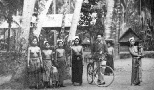 人類歷史上徒步環游地球第一人 1930年夏潘德明開始了徒步之旅