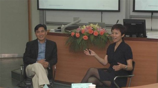 中國第一女保鏢 邊梅睡覺時把手槍放在枕下
