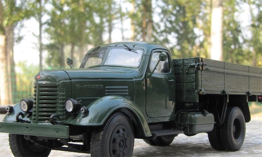 中國(guó)自己制造的第一輛汽車 1956年制造的“老解放”