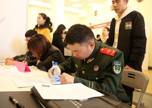 2021年優(yōu)撫對象撫恤金能按月發(fā)放嗎?兩年兵退伍后有什么待遇?