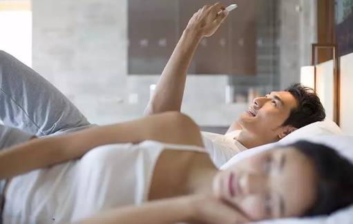 怎么判斷一個(gè)男人會(huì)不會(huì)出軌?出軌的男人值得被原諒嗎?