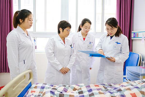 北京愛康醫療婦產科專家與粉絲間的故事:千萬里追尋著你