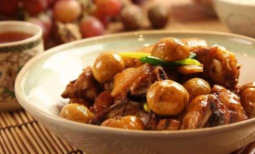 板栗是什么季節(jié)出來(lái)的 新鮮板栗什么時(shí)候上市