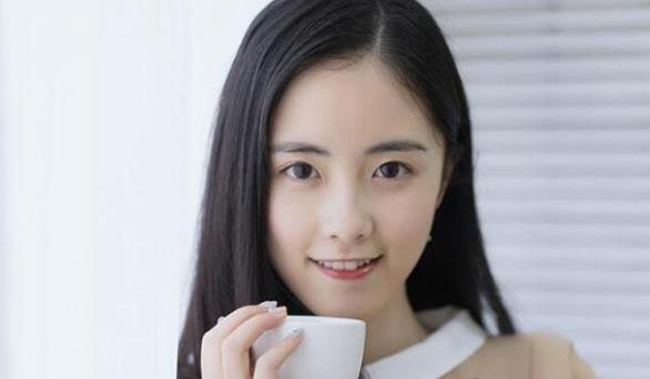 四、深圳大學校花——粟璐雅.jpg