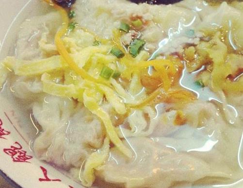 溫州五馬街必吃美食排名,府學(xué)巷三姐妹糯米飯的美味無法拒絕