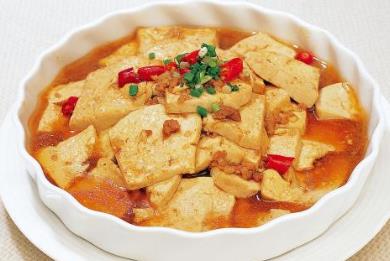 安徽淮南特色小吃排行榜 淮南豆腐口感細(xì)膩營(yíng)養(yǎng)味美