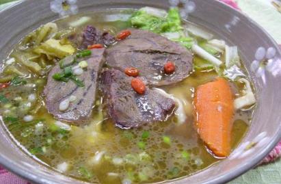 安徽淮南特色小吃排行榜 淮南豆腐口感細(xì)膩營(yíng)養(yǎng)味美
