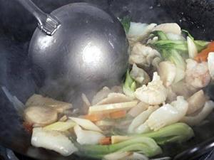 炒菜是否需要蓋鍋蓋呢？炒菜蓋鍋蓋好不好
