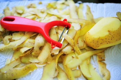 10種食材去皮妙法:土豆對(duì)蝦板栗芒果橙子等去皮攻略大全