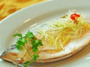 怎樣燉魚才不易碎？燉魚的小竅門