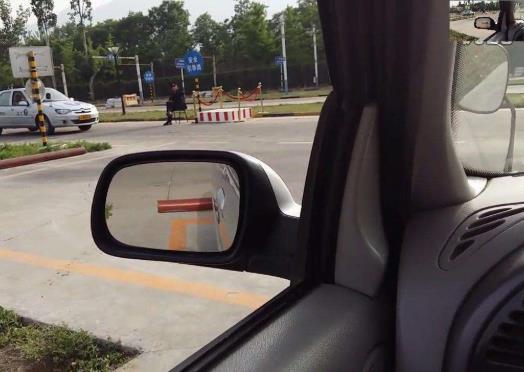 科目二掛了休息十天不練車是什么意思?科二掛三次了是緩緩還是繼續