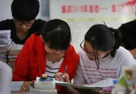 高考想上廁所怎么辦?孩子高考時(shí)到底要不要訂高考房