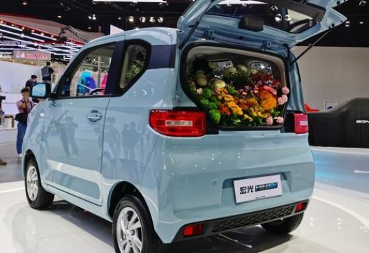 五菱宏光迷你有備胎嗎?五菱宏光迷你是幾座車(chē)?