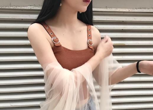 穿吊帶如何不露肩帶?文胸肩帶為什么會容易滑落?