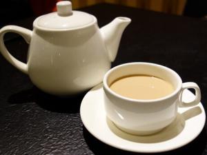 細數奶茶的四大罪狀-一杯奶茶等于一碗飯？