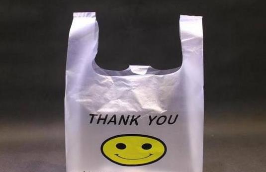 可降解塑料袋可以跟濕垃圾一起扔嗎?可降解吸管和紙吸管哪個(gè)貴?