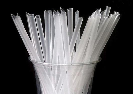 可降解塑料袋可以跟濕垃圾一起扔嗎?可降解吸管和紙吸管哪個(gè)貴?