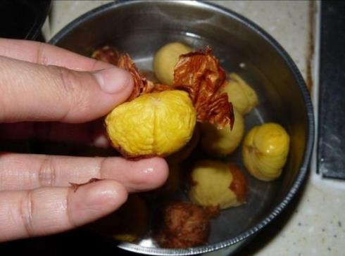 板栗怎么去皮？八種板栗去皮方法對比總結