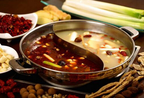 喝煮太久的火鍋湯會(huì)亞硝酸鹽中毒嗎？