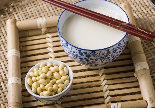 女人每天喝豆漿對身體好嗎？女人喝豆漿的好處