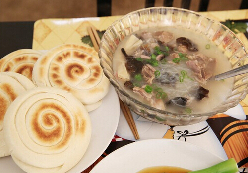 羊肉泡饃怎么做？羊肉泡饃的制作方法