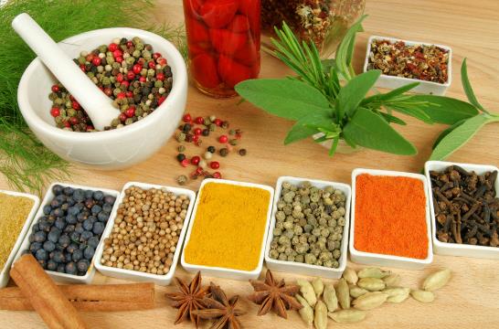 炒菜什么時候放調料最好？炒菜時放調料的最佳時間