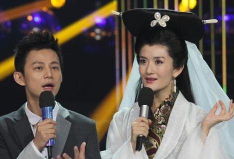 盤點謝娜百變大咖秀10大雷人造型，沒有最雷只有更雷，謝娜扮演白娘子