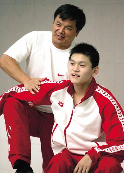 孫楊被通報(bào)批評(píng)、扣發(fā)津貼、禁止參加一切商業(yè)活動(dòng)，孫楊恐失過億代言