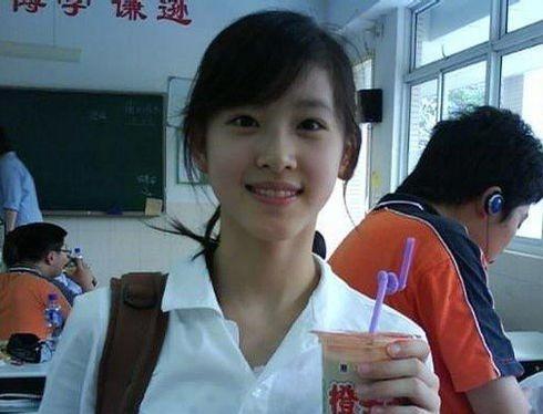 奶茶mm章澤天個人資料圖片，為什么叫奶茶妹妹，清華大學奶茶妹妹章澤天