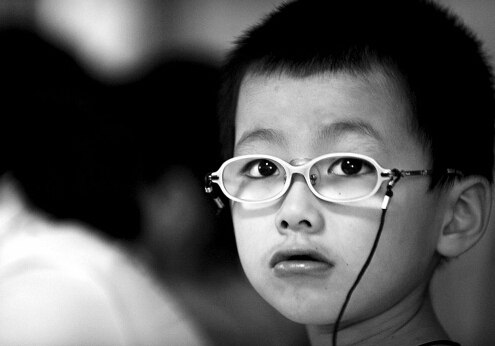 眼睛散光的治療方法-散光能戴隱形眼鏡嗎？