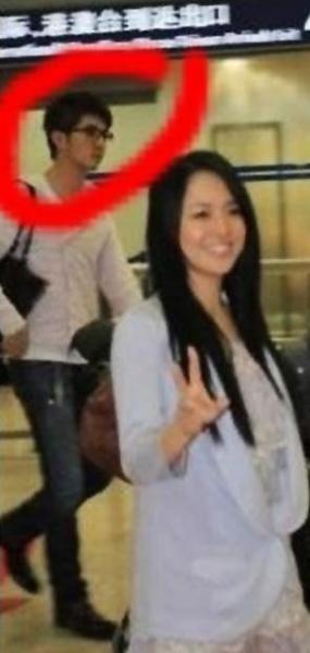 蒼井空(蒼老師)個人資料圖片微博，蒼井空攜眾日本女優現身北京機場