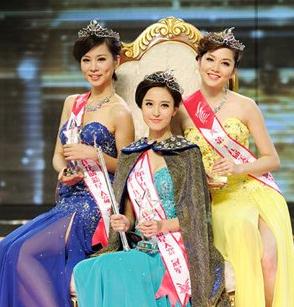 廣州選美冠軍李茜太瘦只有39公斤，李茜被調侃胸像圖釘，廣州選美三甲