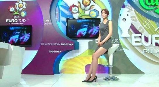 美女主播鄭仁英成歐洲足球女神，韓國美女主播鄭仁英個(gè)人資料圖片
