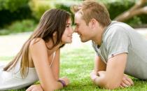 男人最易向女友求婚的4個(gè)瞬間