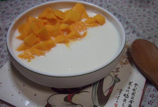 酸奶什么時候喝最好？不同時間喝酸奶功效不同