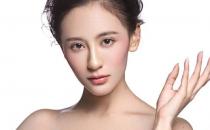 素顏出門？裸妝更出色！