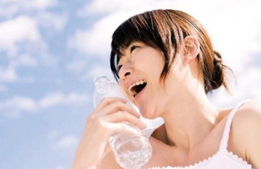 曬后如何快速美白？DIY曬后修復(fù)護(hù)膚品