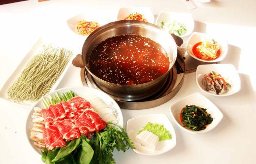 火鍋底料怎么做？火鍋吃什么菜好？