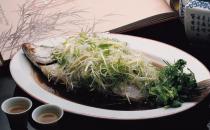 吃清蒸魚有什么好處？清蒸魚怎么做？