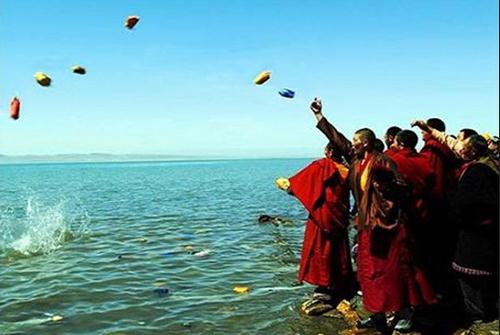 青海湖祭海傳統儀式