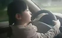 5歲女孩開車上路？孩子出行安全提醒
