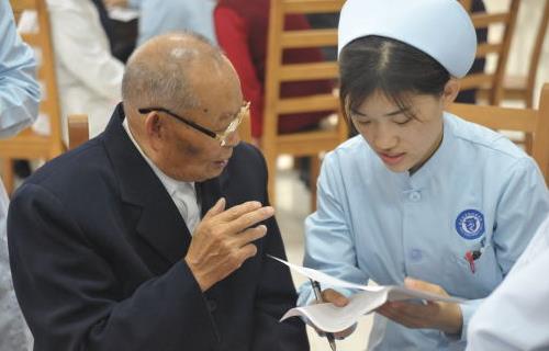 老人冬季養(yǎng)生護(hù)心小常識(shí)